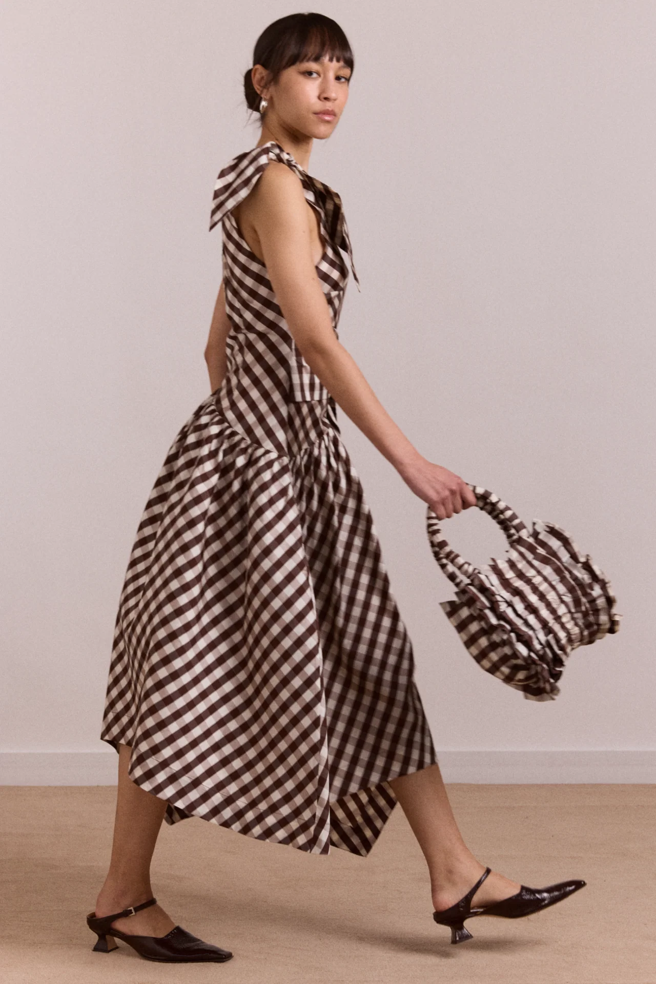 Alani Ruffle Bag - Choc - Image 3