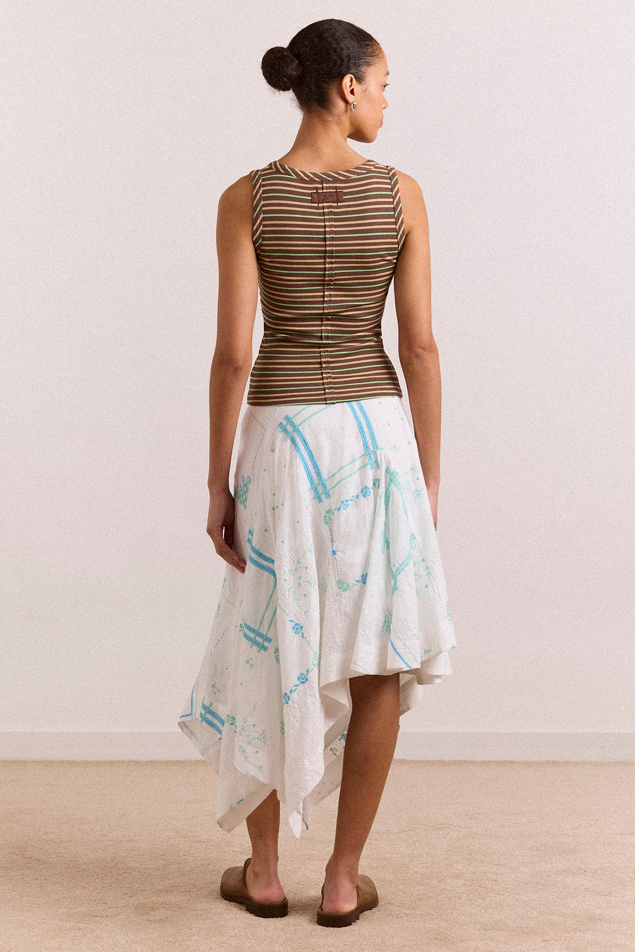 Corinne Hanky Hem Midi Skirt - White/Blue Embroidery - Image 4