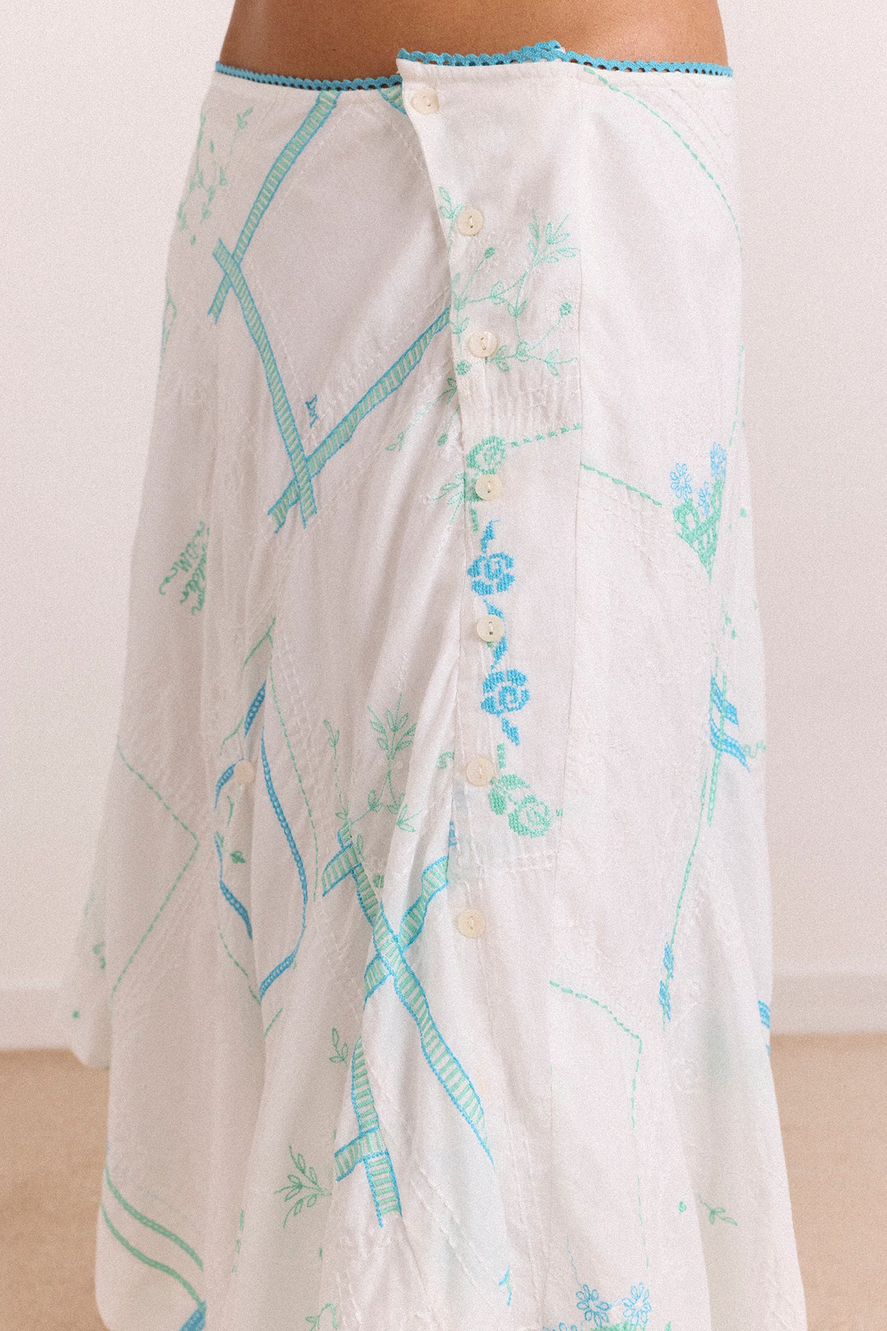 Corinne Hanky Hem Midi Skirt - White/Blue Embroidery - Image 6