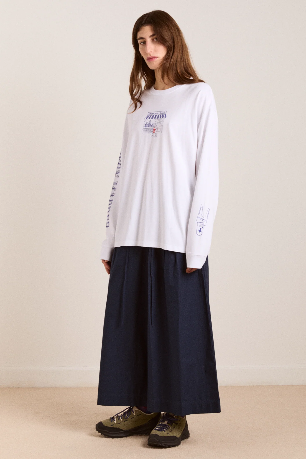 Damson Deli Ls Tee - White - Image 4