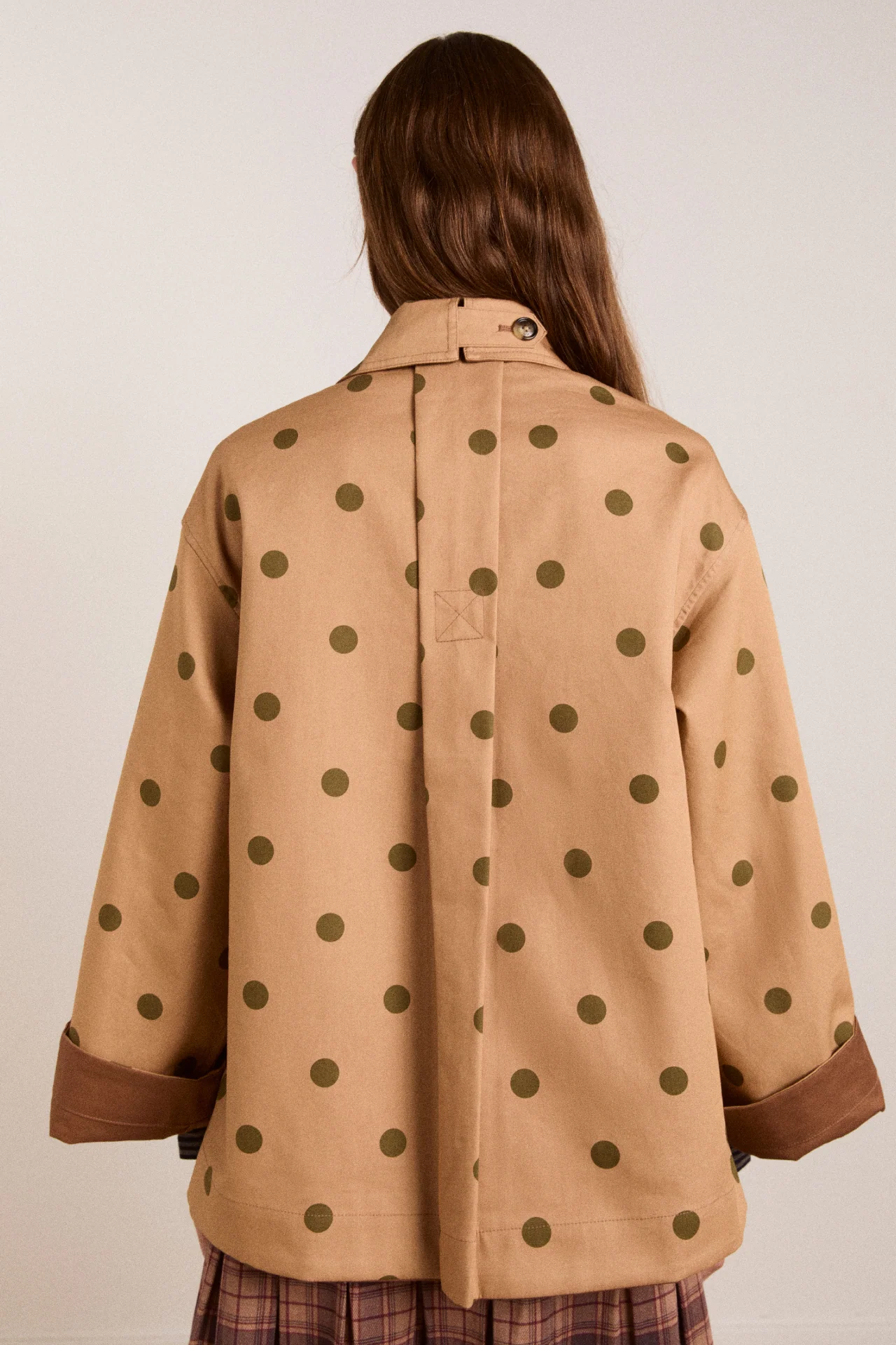 Reversible Jerry Crop Trench Coat - Camel Spot - Image 12