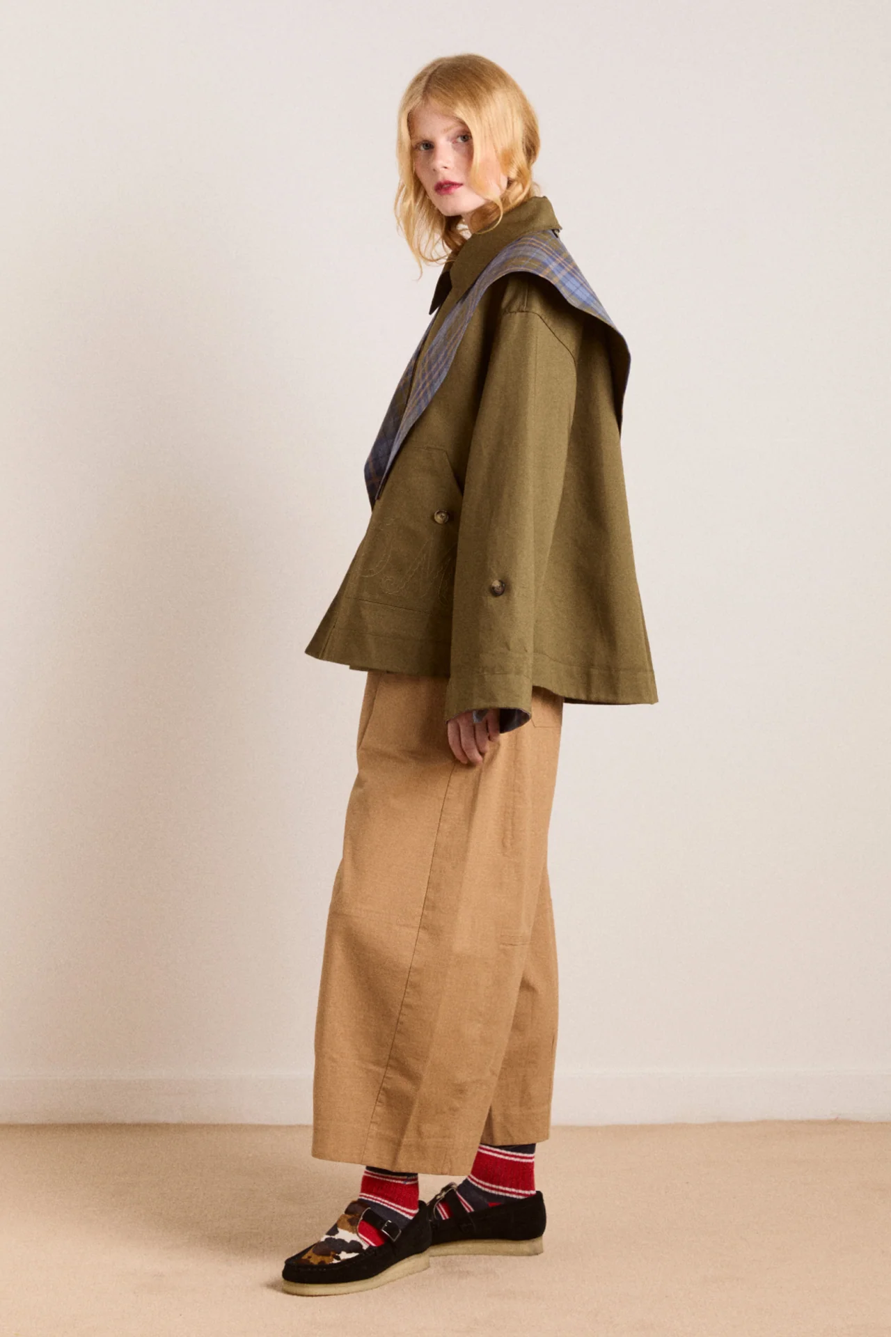 Reversible Jerry Crop Trench Coat - Olive - Image 19