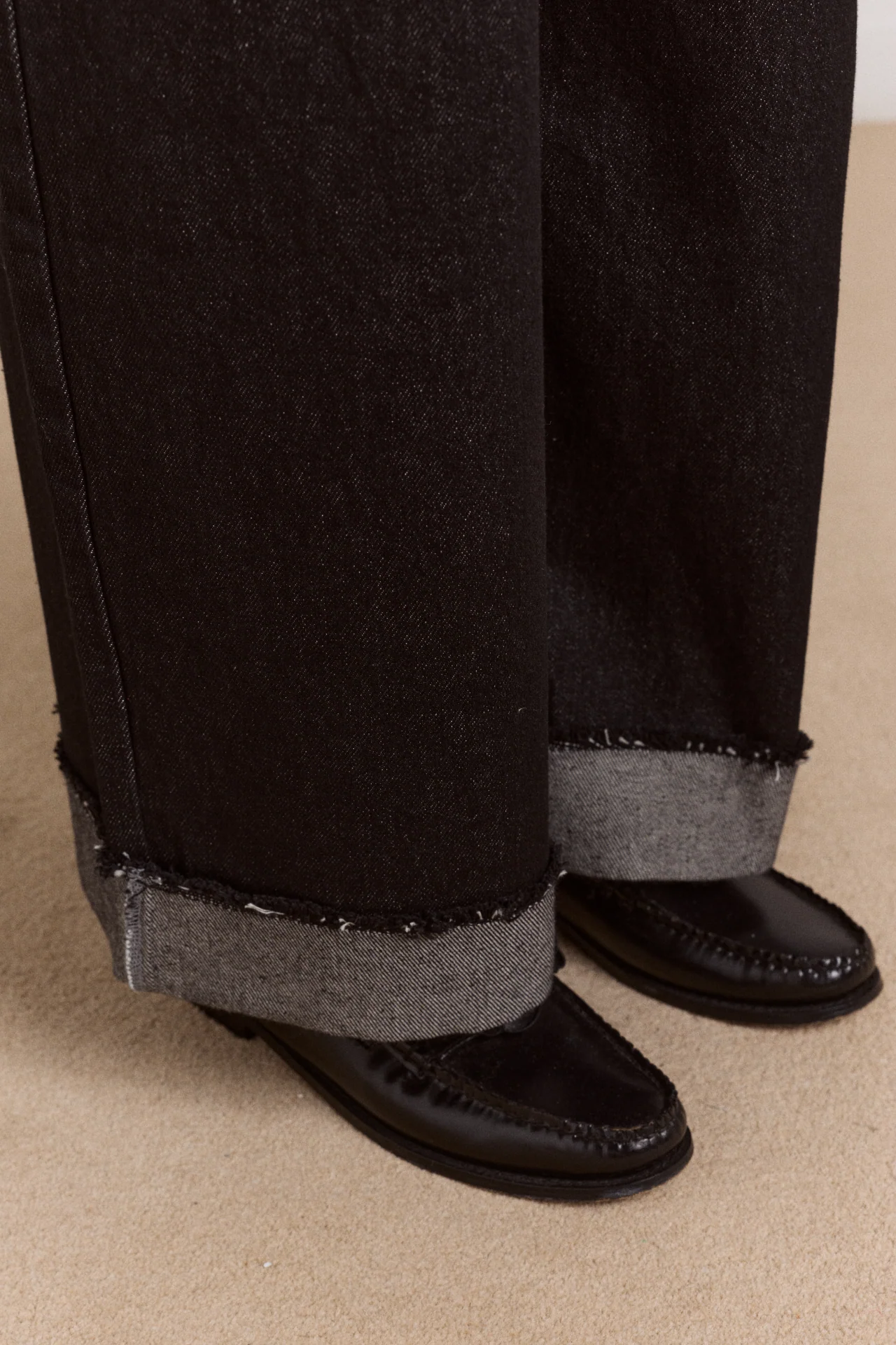 Loose Fit Pascal Jeans - Black Wash - Image 13