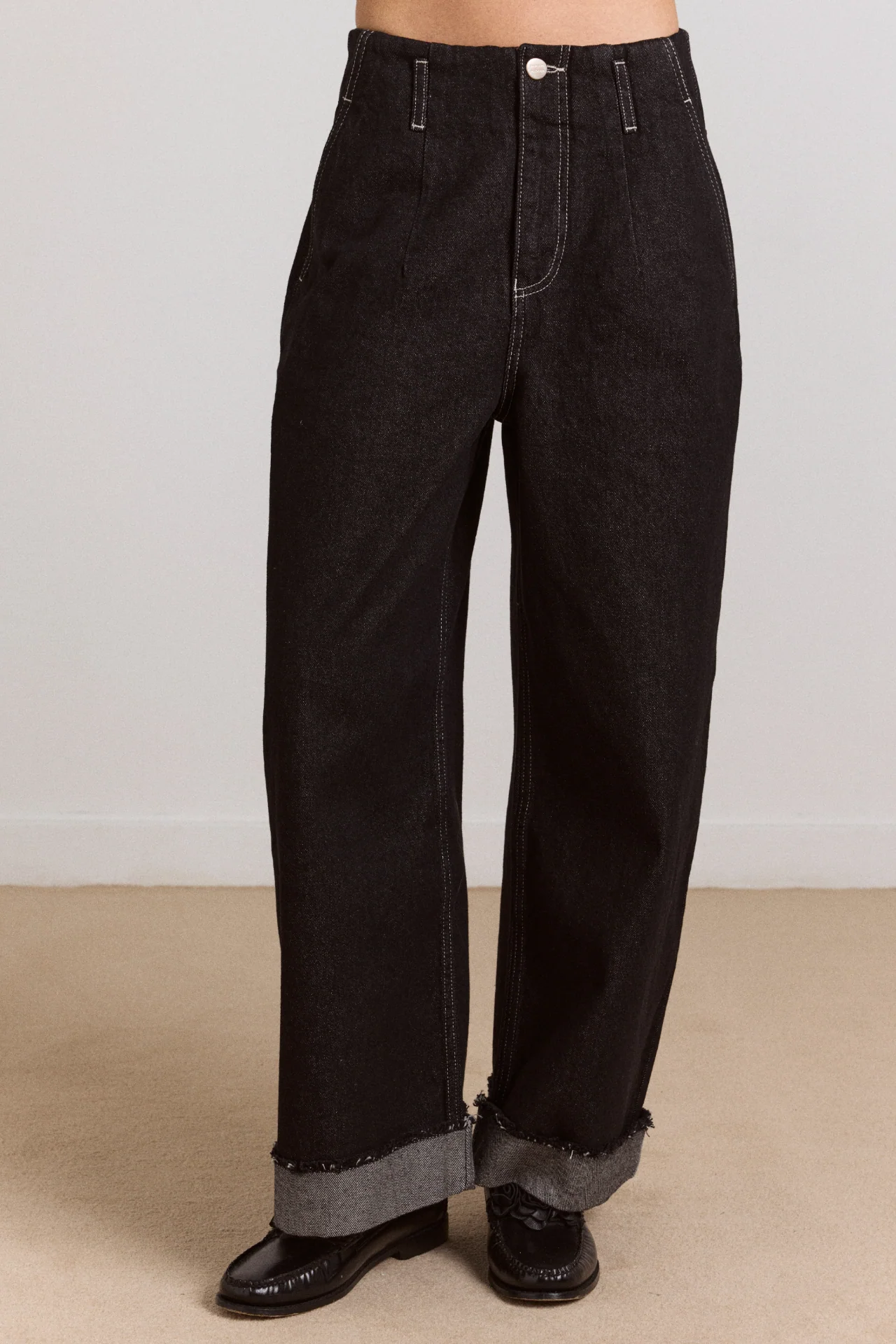 Loose Fit Pascal Jeans - Black Wash - Image 8