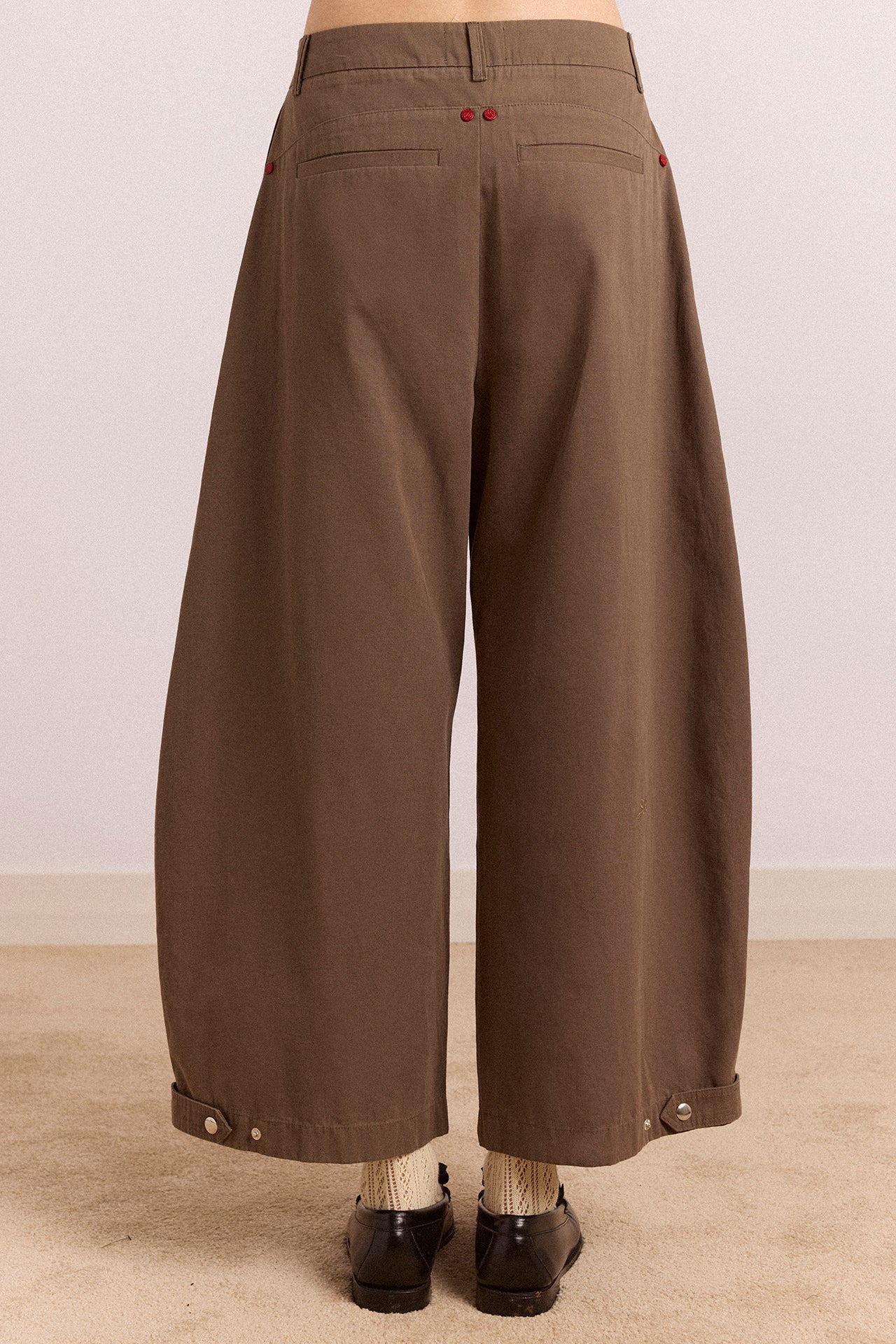 Safah Tailored Barrel Trouser - Brown - Image 7