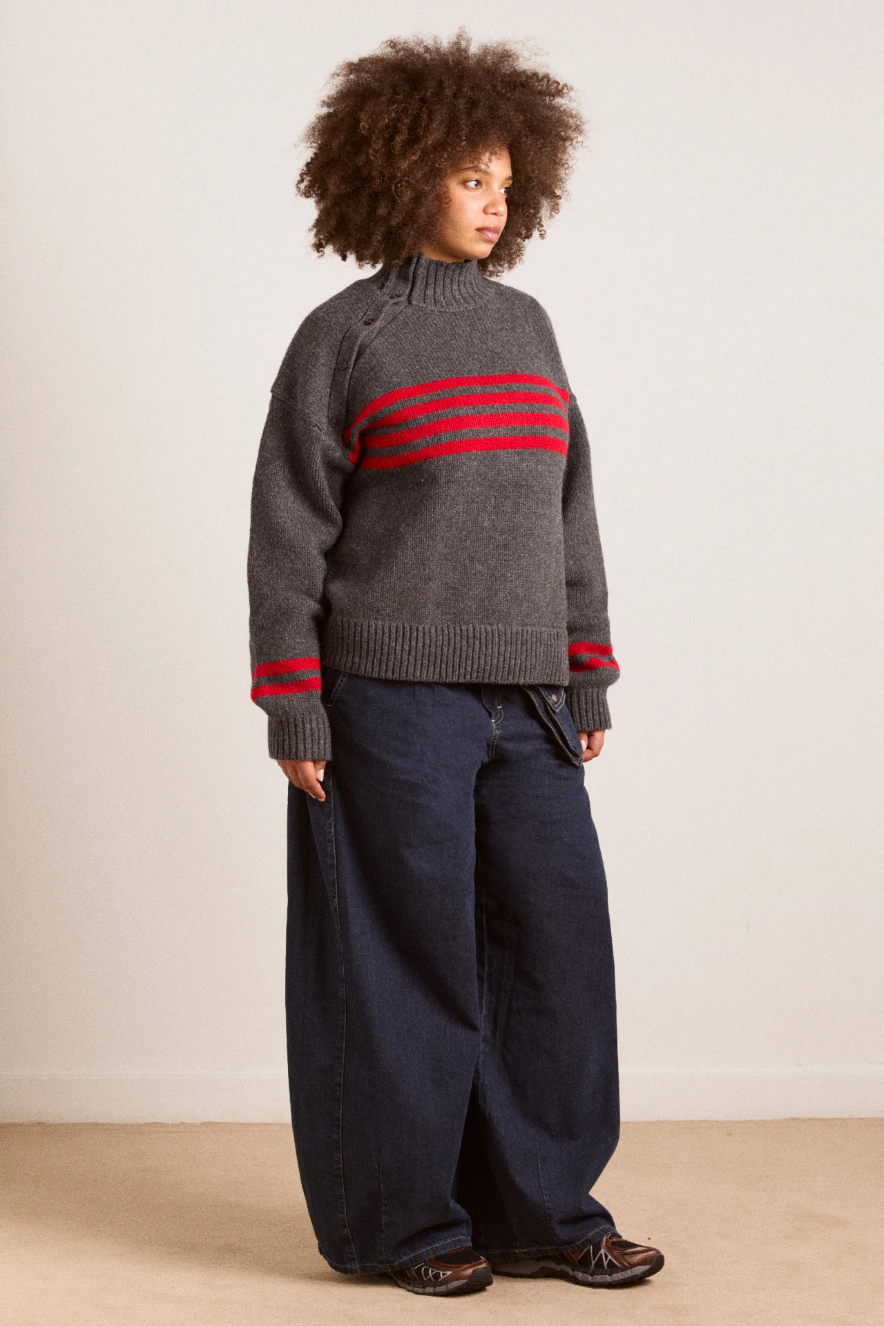 Tallulah High Neck Lambswool Jumper - Charcoal/Red - Image 4
