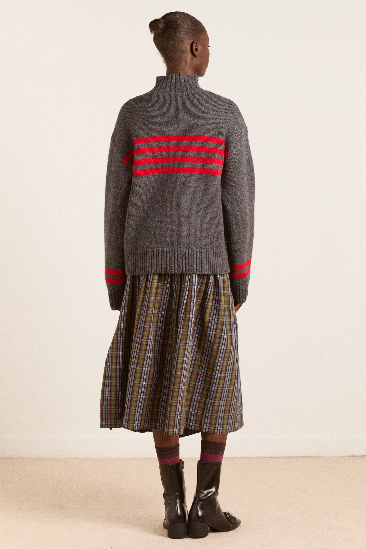 Tallulah High Neck Lambswool Jumper - Charcoal/Red - Image 7