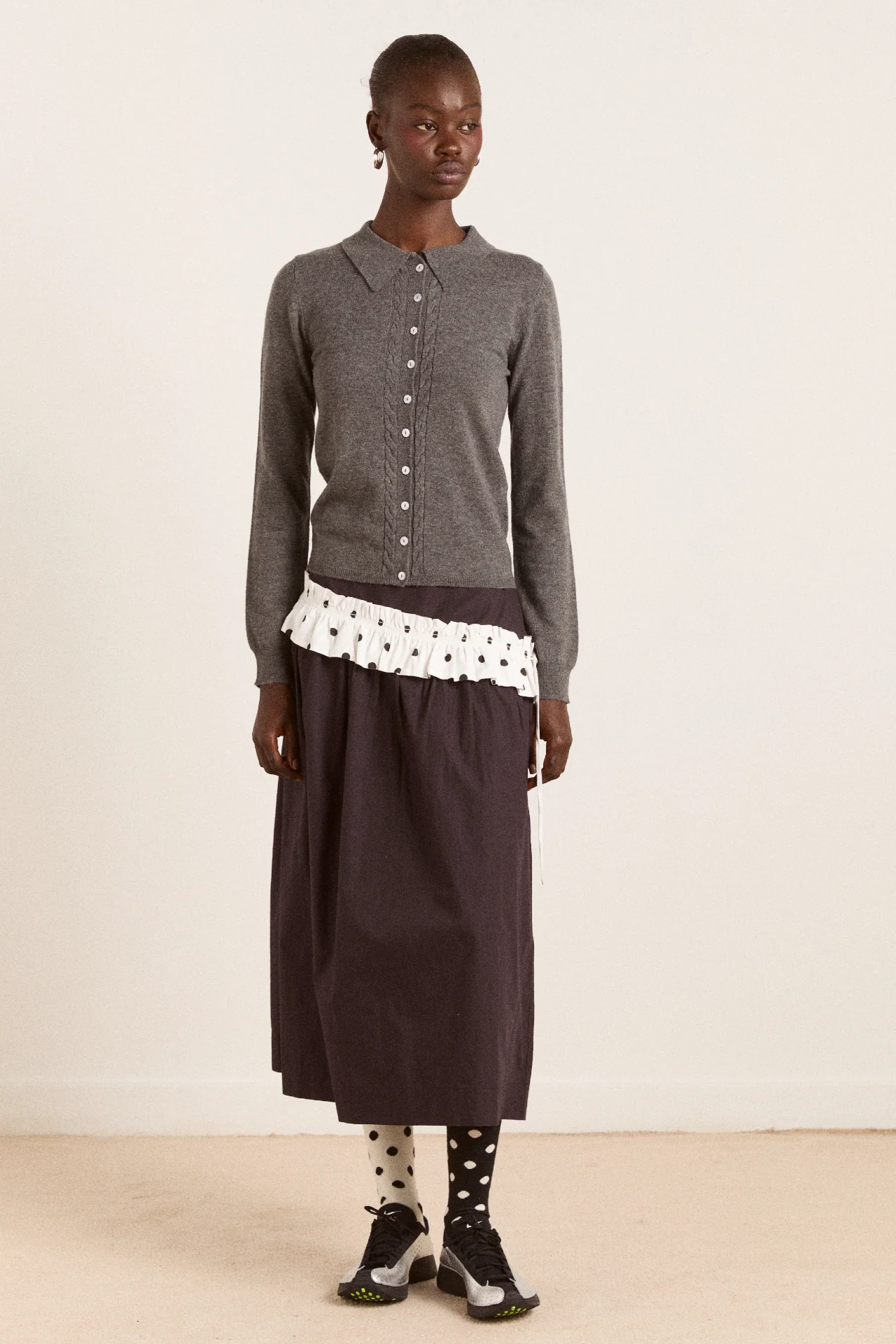 Voula Wool And Cashmere Blend Cardigan - Charcoal - Image 3