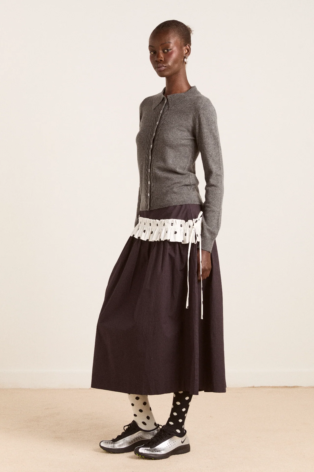 Voula Wool And Cashmere Blend Cardigan - Charcoal - Image 4