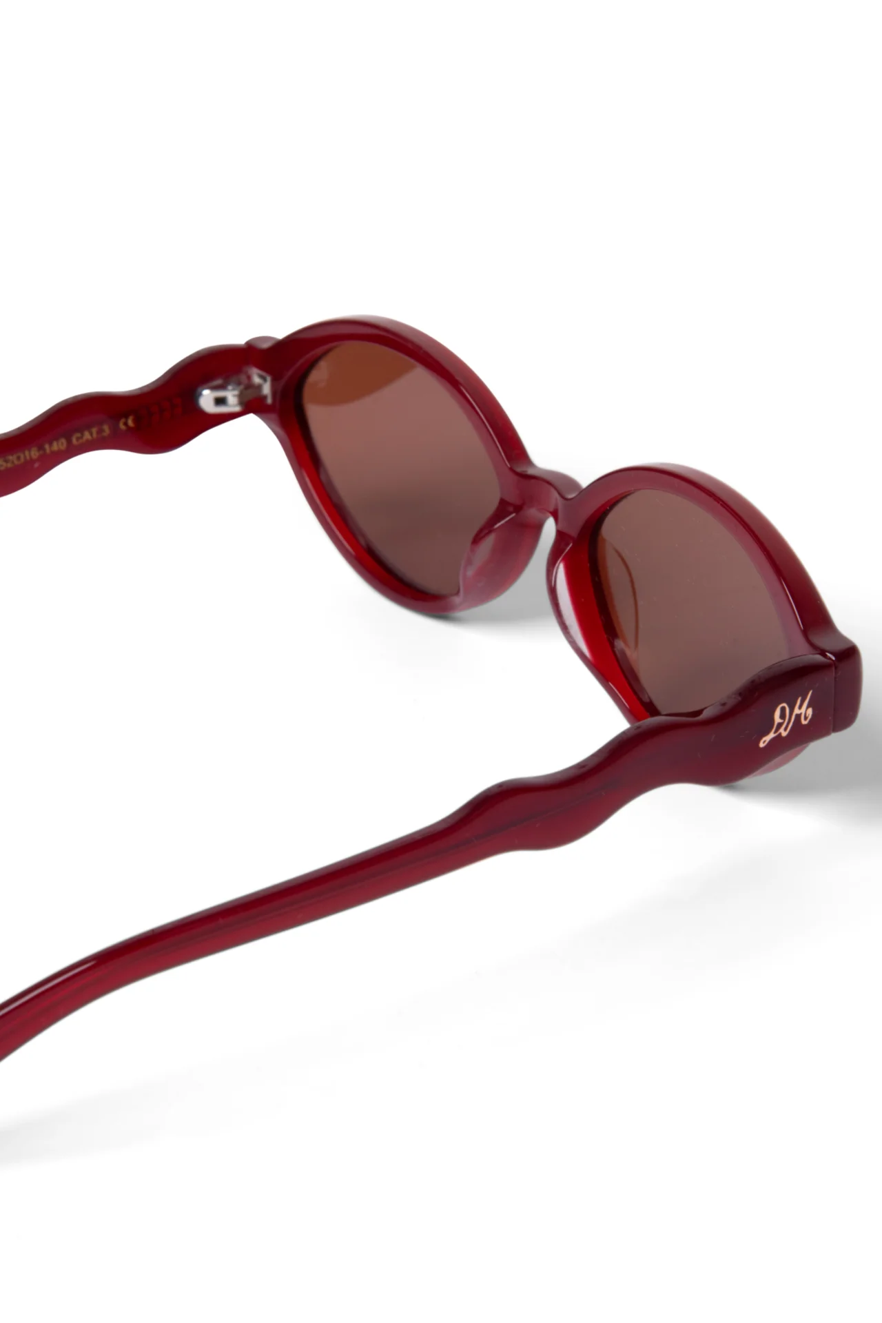 Wavey Temple Sunglasses - Crystal Red - Image 6